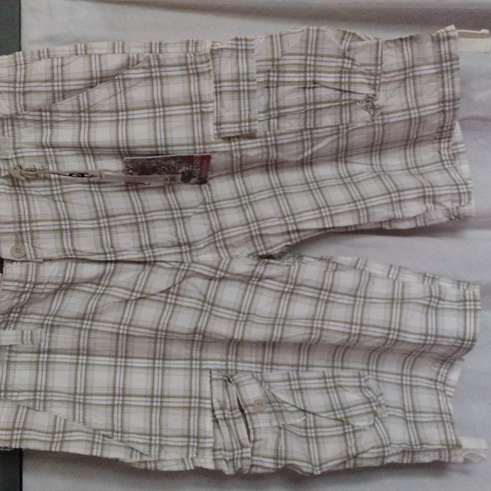 NWT Wearfirst plaid cargo shorts size 38